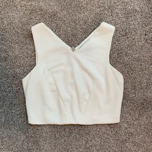 White cropped tank
